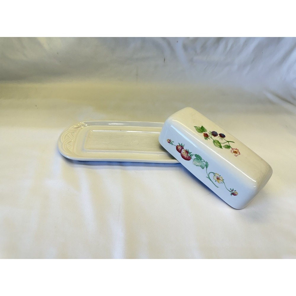 Pfaltzgraff Berry Basket Pattern Butter Dish 1990's